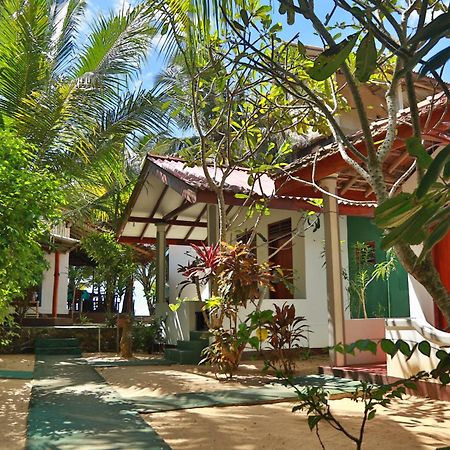 Panorama Rock Cafe Tangalle Exterior foto