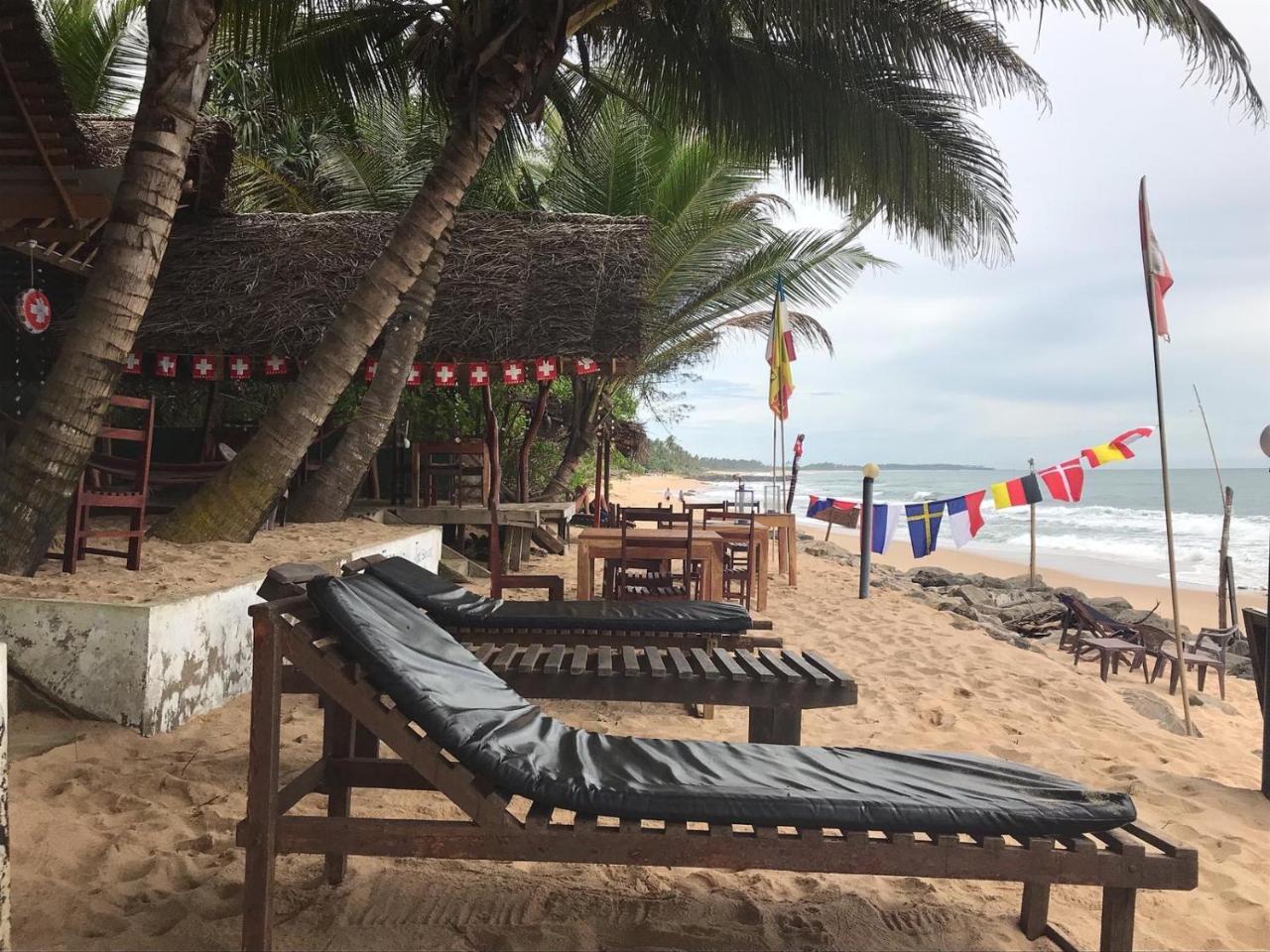 Panorama Rock Cafe Tangalle Exterior foto